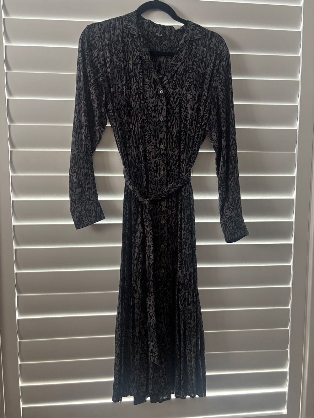 Rails Black Textured Button-Front Long Sleeve Maxi Dress